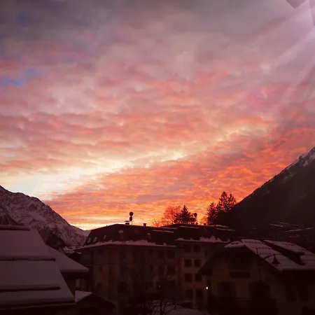 Le Gypaete Apartment *